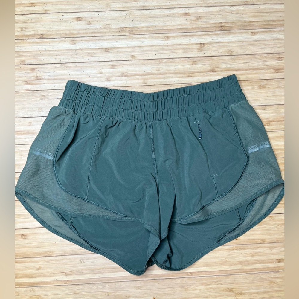 Lululemon🍋 Hotty Hot High Rise Shorts Sz. 6